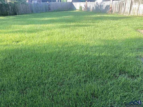 3rd image of 119 Brandon Dr