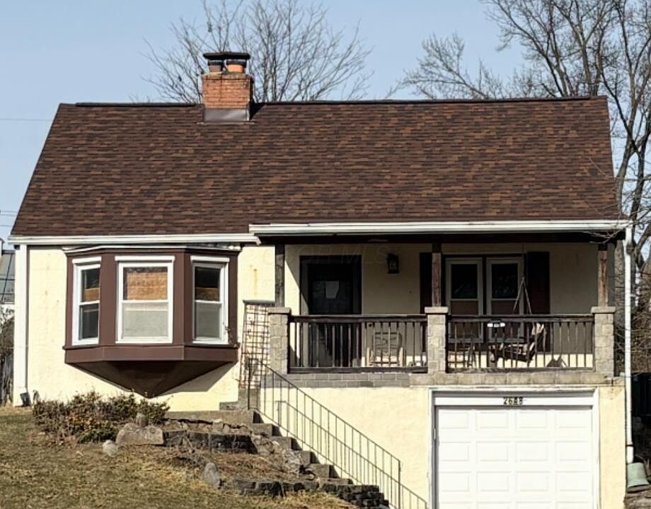 1st image of 2648 Valleyview Dr