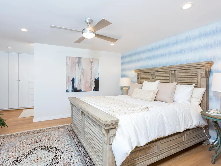1092 Hygeia Ave — Photo 16