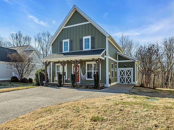 3rd image of 321 Evans Dr