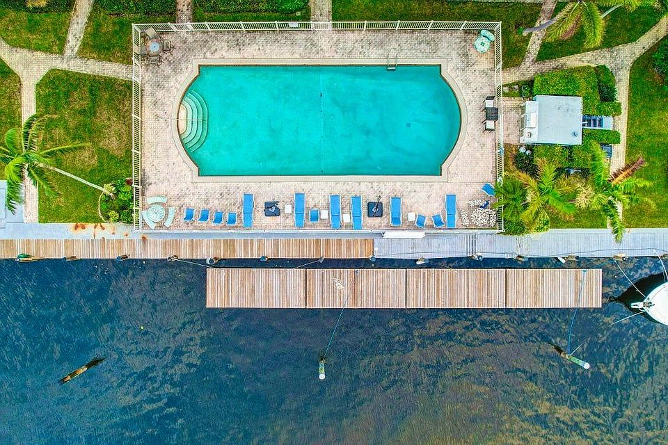 1st image of 2727 Yacht Club Blvd APT 2A