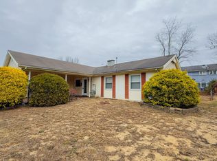 18 Blueberry Ln, Willingboro, NJ 08046