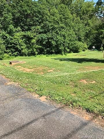 2nd image of 2237 Messer Rd
