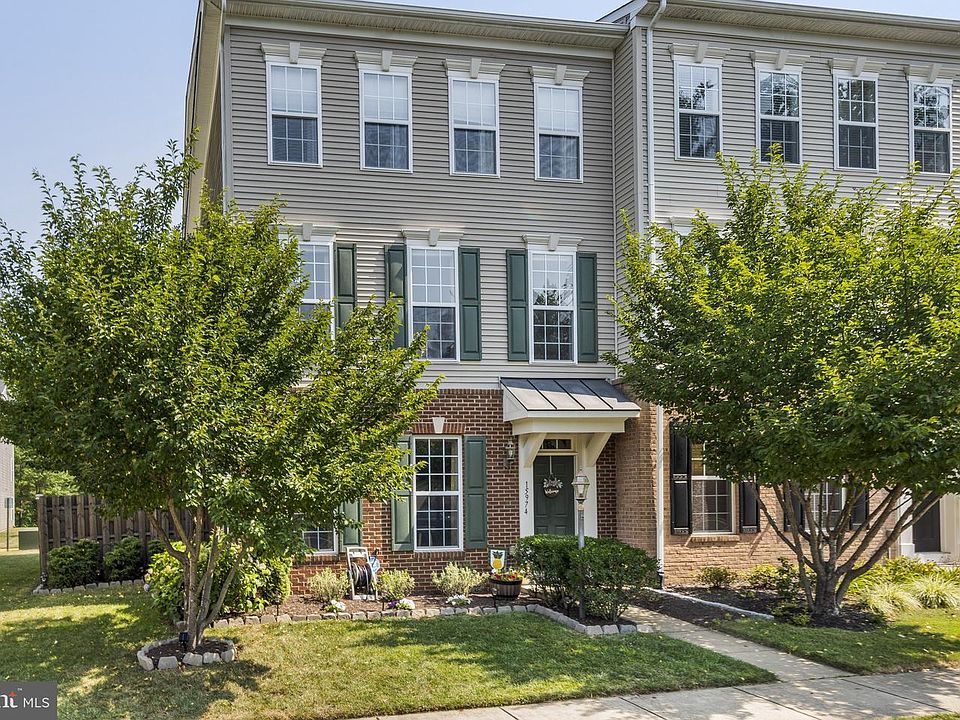 1st image of 15974 Greymill Manor Dr