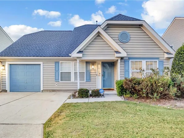 412 Prince Phillip Ct, Chesapeake, VA 23320