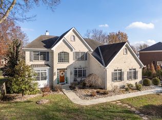 5760 Kugler Mill Rd, Cincinnati, OH 45236