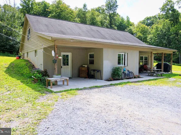 8930 Route 25, Spring Glen, PA 17978