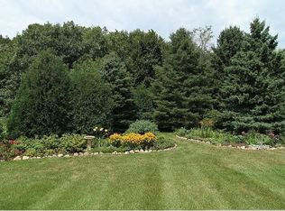 1020 Bluff Pass N, Chaska, MN 55318