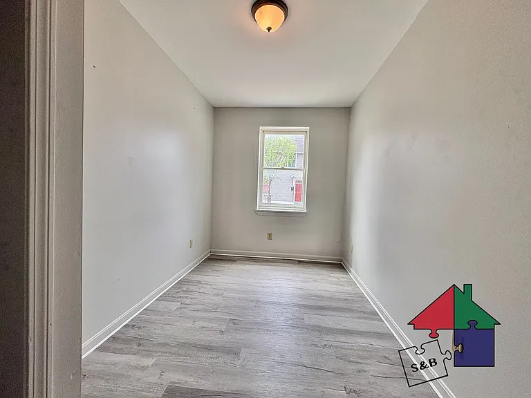24-28 North St — Photo 19