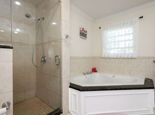 6 Hillard Rd, Mount Arlington, NJ 07856