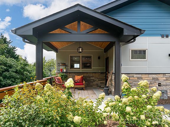5th image of 309 Ava Ln