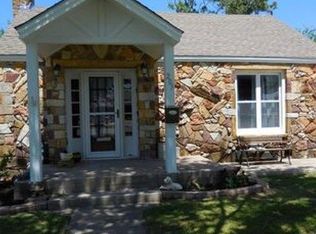 205 E Davis Ave, Davis, OK 73030