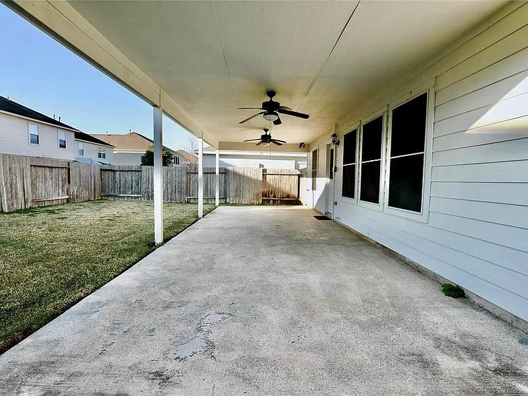 3503 Barkers Crossing Ave — Photo 18