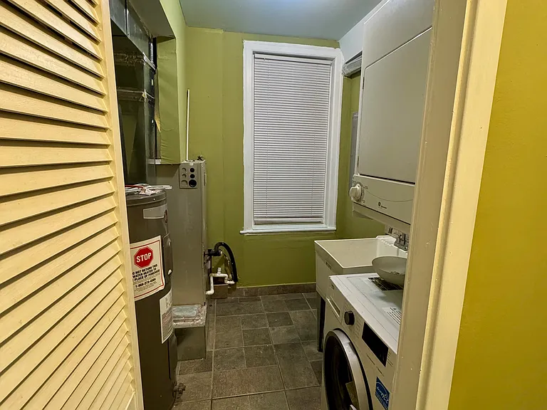 2349 E Allegheny Ave #2 — Photo 8