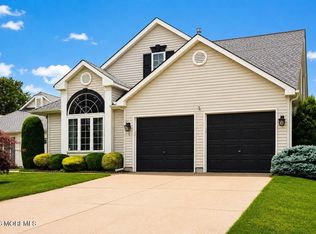 5 N Avon Drive, Jackson, NJ 08527