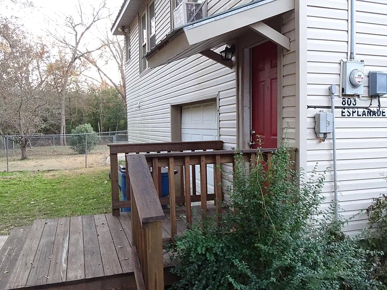 803 Esplanade St #E — Photo 14