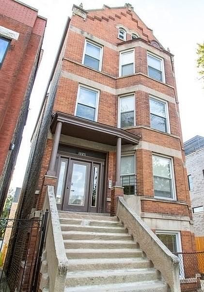 1st image of 1925 N Wolcott Ave APT 1