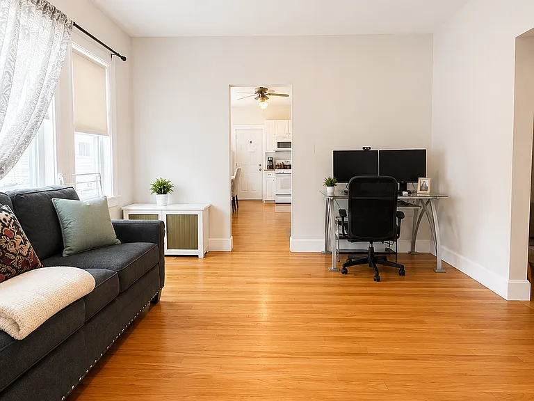 62 Mount Vernon St #A — Photo 3