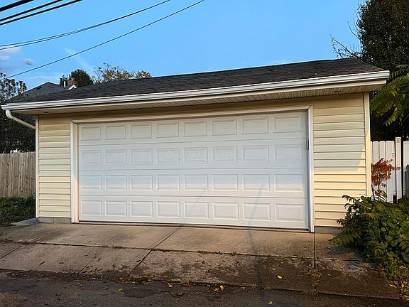 2nd image of 1367 City Park Ave