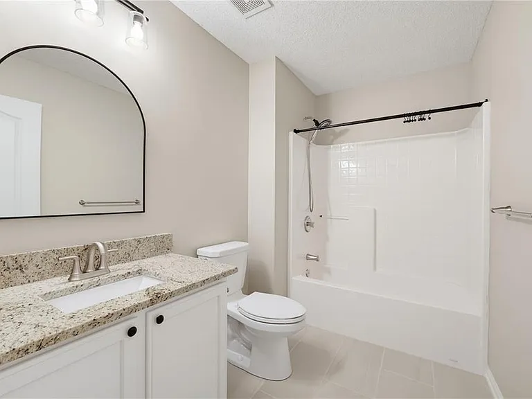 106 Darbys Crossing Ct — Photo 12