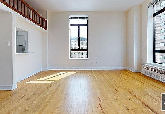 2nd image of 1 Astor Pl #11A