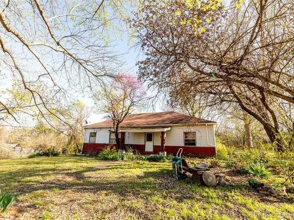 3992 State Highway 18 Hwy, Fairfax, OK 74637