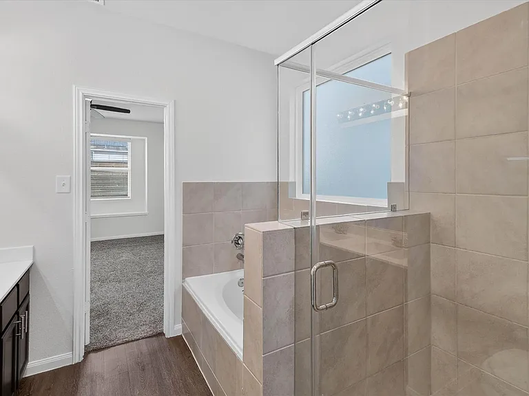 24839 Goldoni Dr — Photo 26