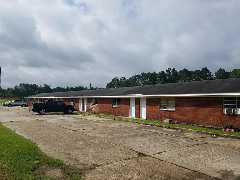 2282 University Pkwy #9 — Photo 1