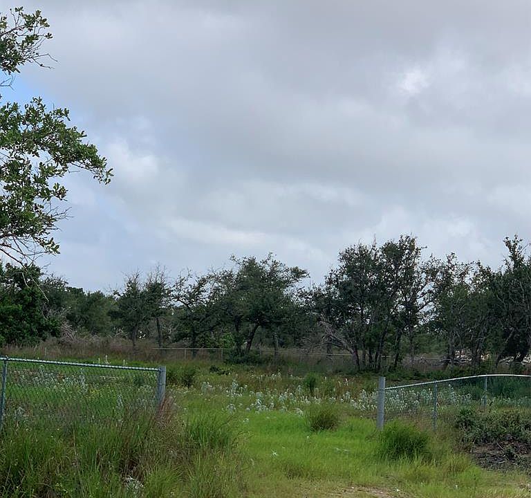 1st image of 1020 Fort Worth St Lot 15