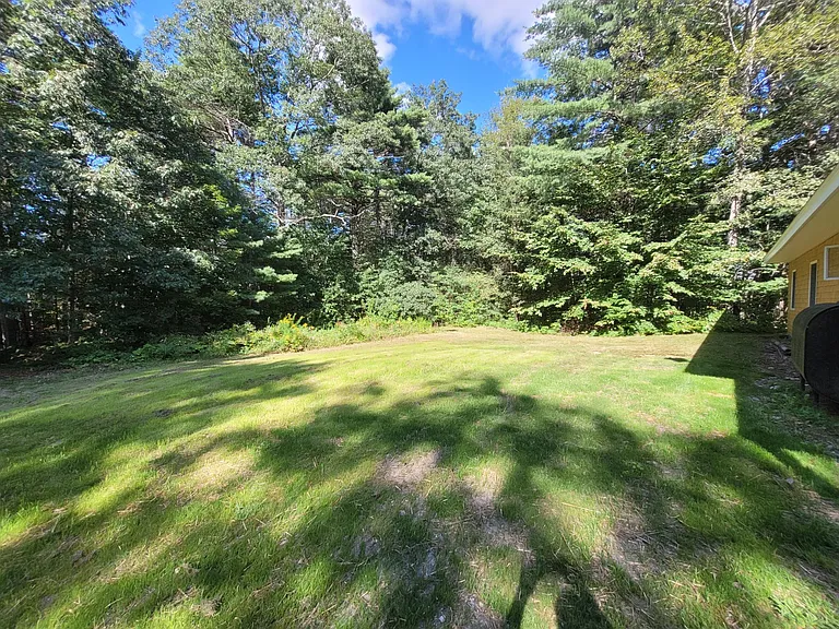 196 Forest Ave — Photo 18