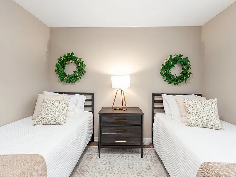 24 McLean Cv — Photo 18