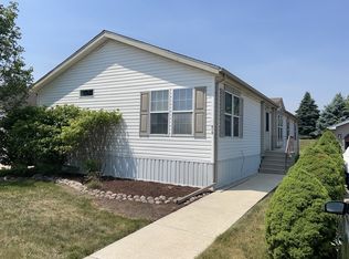 153 Hibiscus Cir, Matteson, IL 60443