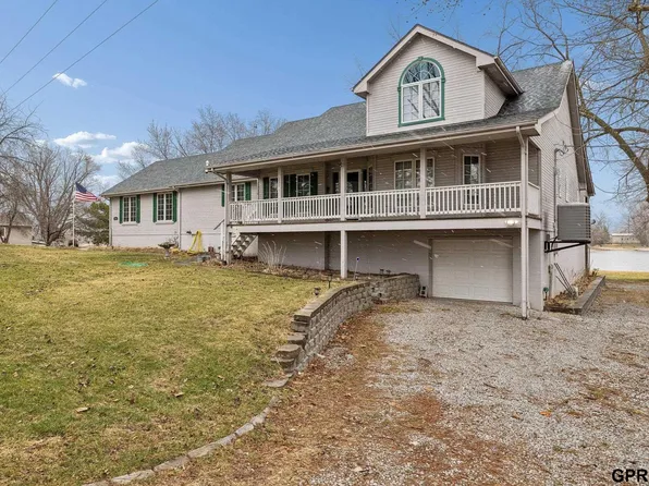 2056 Platteview Dr, Cedar Creek, NE 68016