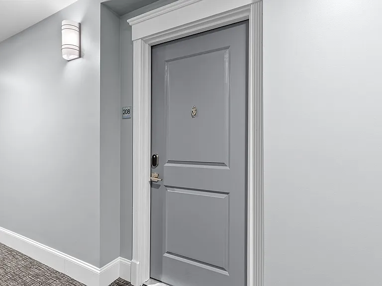 222 Glenwood Ave — Photo 13