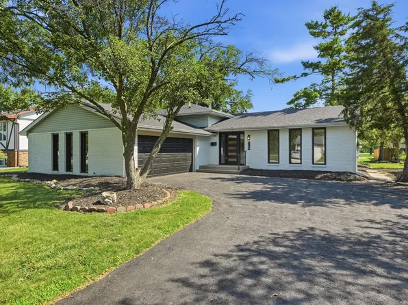 1109 Azalea Dr, Munster, IN 46321