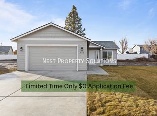 928 W Pine Dr, Moses Lake, WA 98837
