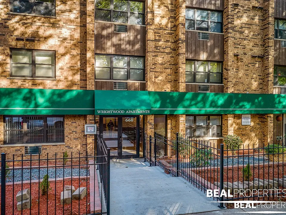 660 West Wrightwood