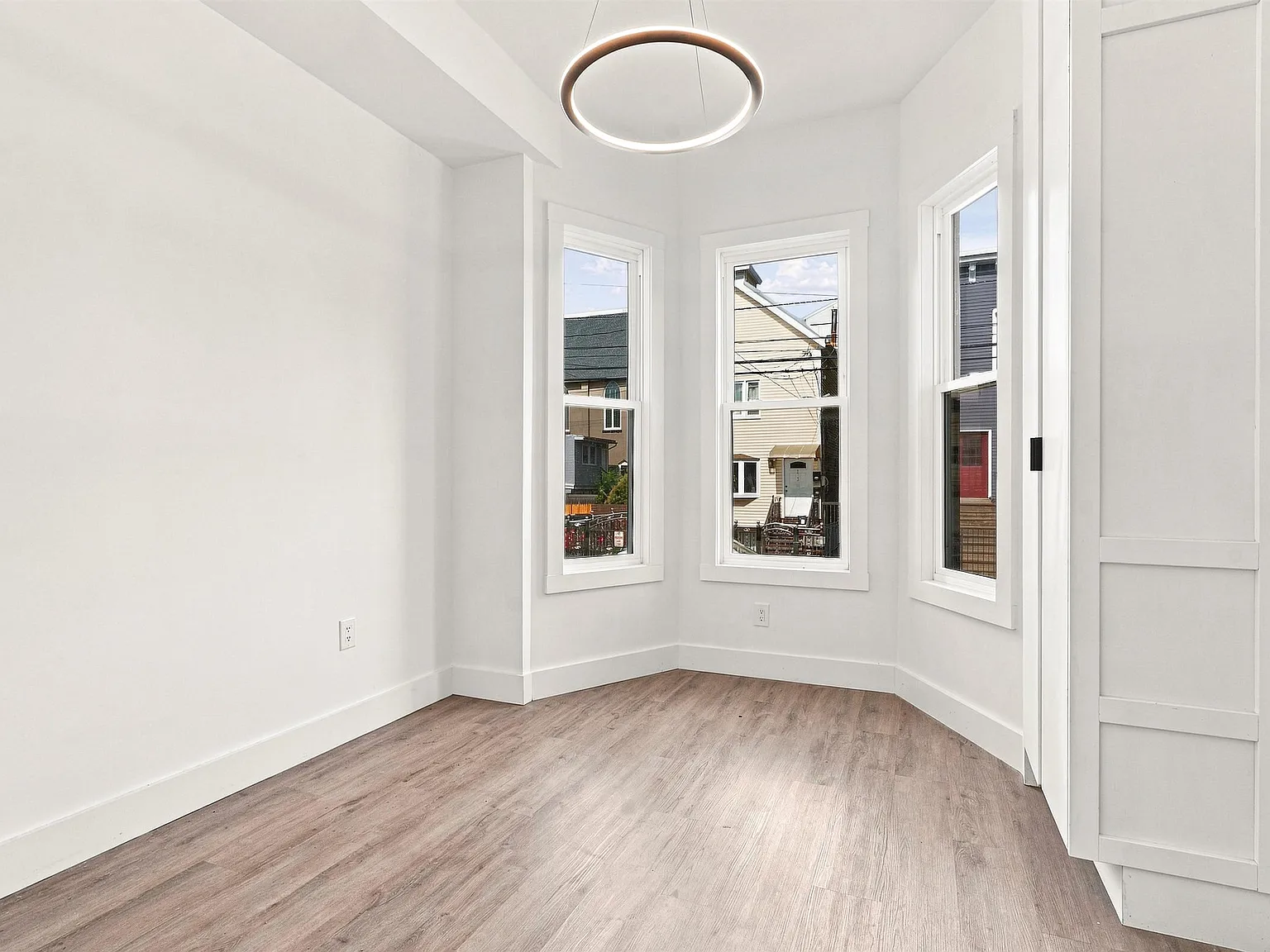 4 bed, 2.0 bath, $4,500 — Photo 4