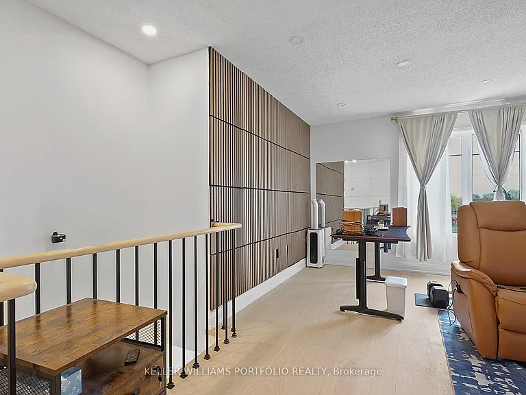 9542 Sheppard Ave E — Photo 25