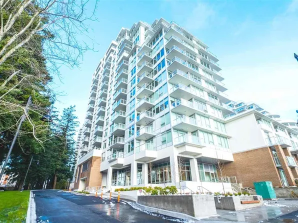 15165 Thrift Ave #104, White Rock, BC V4B 2J4