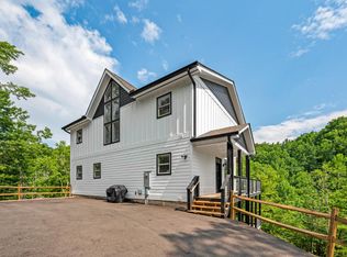 821 Sunshine Trl, Gatlinburg, TN 37738