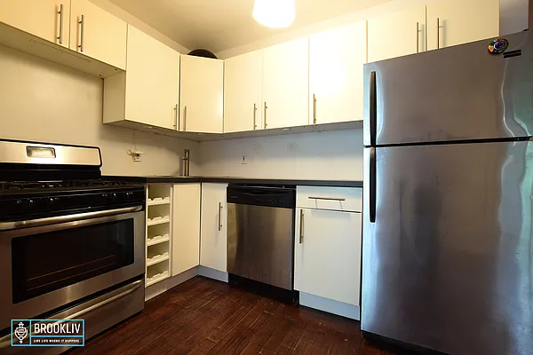 Rented by null | media 22