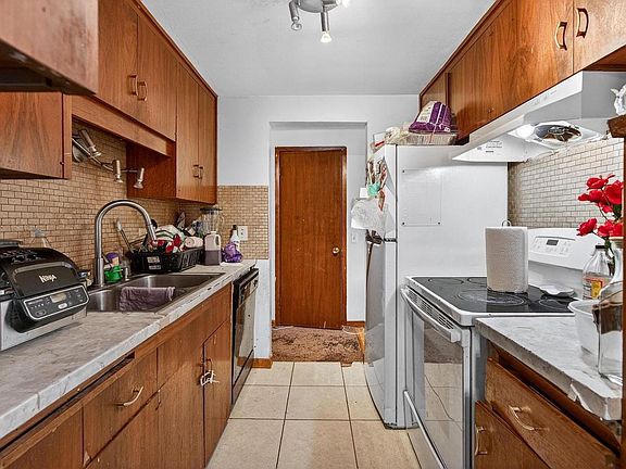 5th image of 5837 Raymond Road