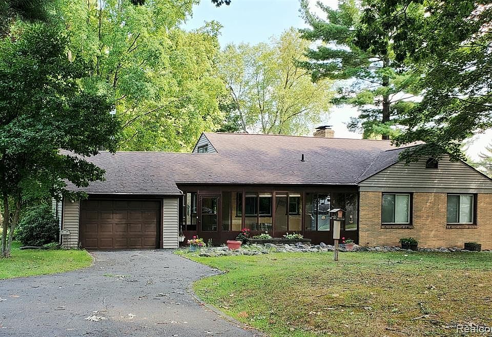 1st image of 7034 Birchwood Dr