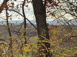 1102 Pine Glen Rd, Staunton, VA 24401