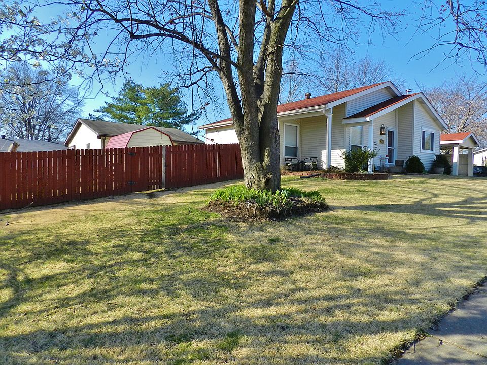 1st image of 2564 Blue Heron Dr