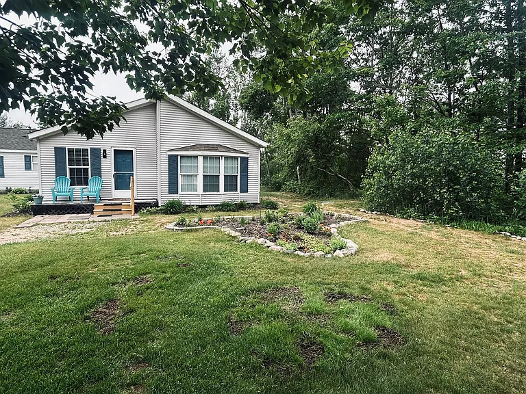 3688 Chester Rd — Photo 16
