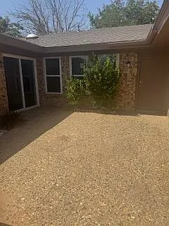 4 bed, 3.0 bath, 2506 sqft, $2,300 — Photo 2