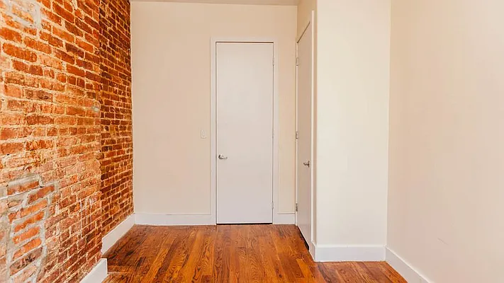 Rented by Nooklyn NYC LLC | media 11