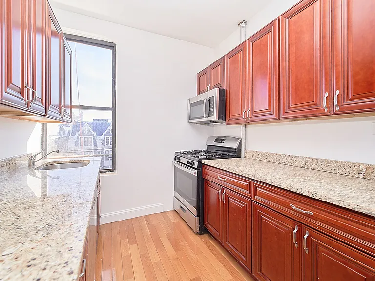 502 W 139th St #52 — Photo 6
